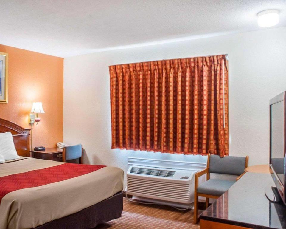 Econo Lodge Cuba I-86 Kültér fotó